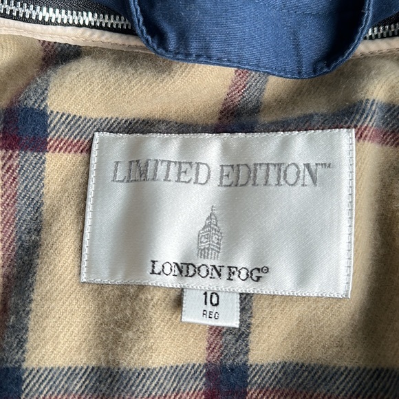 London Fog Limited Edition Coat - Picture 9 of 10